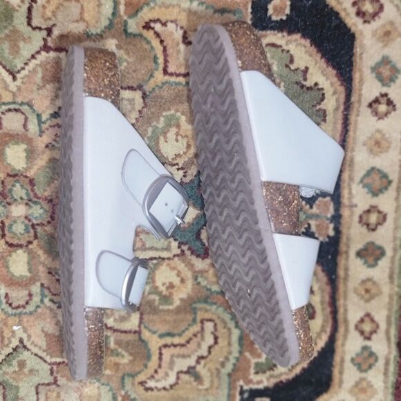 Women's 2 Wide Strap Buckle Sandals in the berkinstock style Grey size 7 MINT - Picture 8 of 11